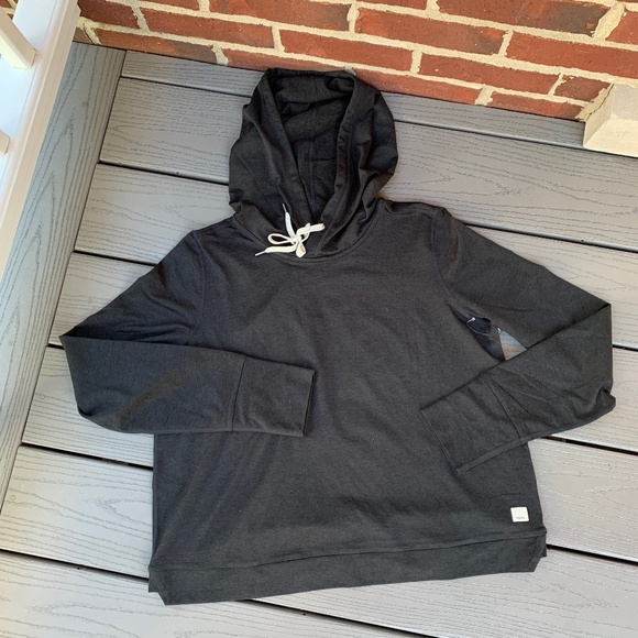 Vuori Halo Essential Hoodie and Vuori Daily Legging Set - Picture 2 of 16